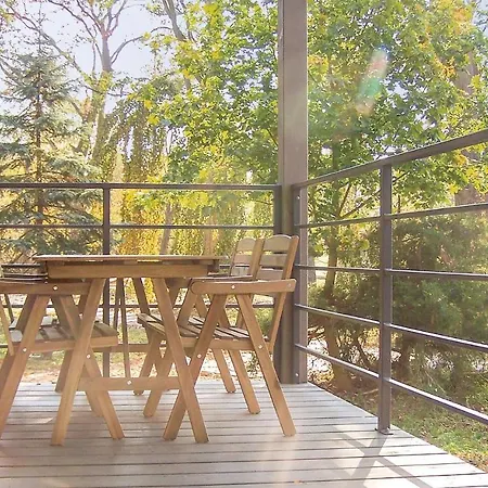Two-bedroom Holiday In * Złocieniec