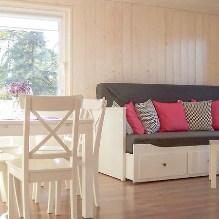 Two-bedroom Holiday In Nyaraló Złocieniec